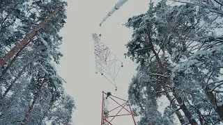 Iespaidīga Torņa Montāža! Uzstādām 72m Telekomunikāciju Torni divās daļās.