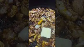 POV: SAUTEED ONIONS GARLIC BUTTER HOTSAUSE IN OLIVE OLI! #shorts