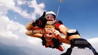 Tandemový zoskok padákom z 3000m pozicovnaoblohy.sk COMPACT SKY DIVE