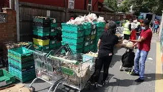 1000's of Free Food Parcels Given to People Needing Help - by London's Community Kitchen Volunteers