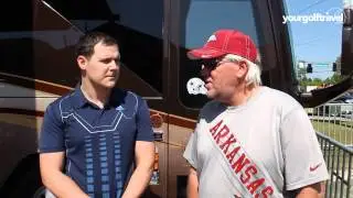 Джон Дейли даёт интервью журналу Your Golf Travel на турнире Masters 2014 года