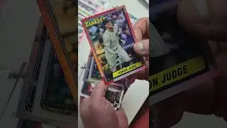 Ripping 2025 Topps Chrome Logofractor and Update Reggie fat pack hanger banger. EBay scrapcrap wins.