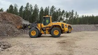 K&ouml;p Hjullastare Volvo L120G Skopa, v&aring;g, spakstyrning, centralsm&ouml;rjning p&aring; Klaravik