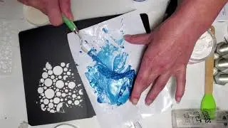Stencil with Stamperia Mixed Media products, Gesso, Sculptura, Cream paste.
