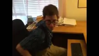 Smooth Nerd Dancing - Vine