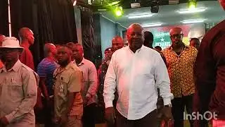 President Mahama & Dr Despite SURPRISE  everyone at boxing Match  between Freezy & World Wild 🔥