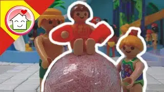 Playmobil en español Un día con la mega - bola en el parque acuático  La Familia Hauser