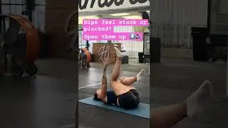 Поза счастливого младенца | Восстановительная йога для спортсменов CrossFit и Hyrox