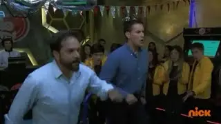 Нубы - Гектор выигрывает у Роберто в данс-баттле/Noobees-Hector wins against Roberto in dance battle