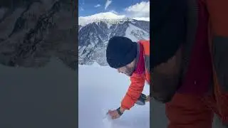 Making Maggi Mutton on Snow Mountains 🏔️ #maggi #maggilover #snow #mountains  #youtubeshorts