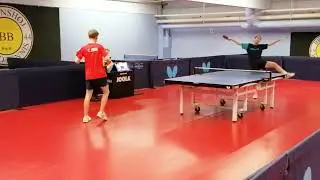 Juniorliga(P2)/5.SINGLE/1.S&AElig;T // CPH - Hvidovre 1 vs.  OB Bordtennis 2, Charlie imod Baran