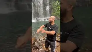 Kanunga waterfalls in Kenya 🇰🇪