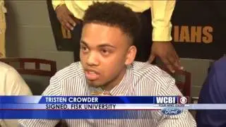 IAHS' Crowder Signs with Fisk University