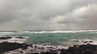 Tides in sea 