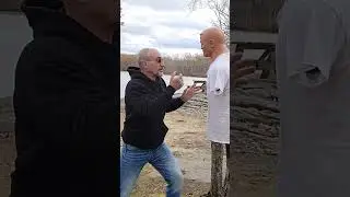 2 жестоких приёма ближнего боя | Самооборона #шорты