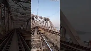 The locomotive pilot could not see the signal in the fog. #railwaygroupd #railway #train