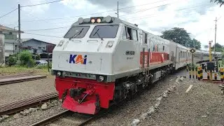 [Live] Kenangan Kereta Api Pandalungan Terlambat 4,5 Jam Akibat Banjir di Grobongan, Jawa Tengah