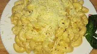 Coditos en salsa de queso 