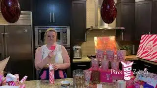 What is included in a Pink Zebra Deluxe Kit