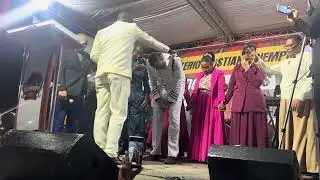 Ungimiento de steven como pastor 