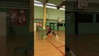 The PURE SHIFTYNESS AND SMOUTHNESS OF KEMBA WALKER 💧🐝 #basketball #ballislife #nba #shorts