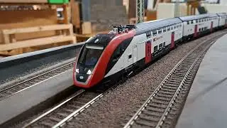 Die heutige Testfahrt mal inkl. div. Betriebsgeräusche. Der Lautsprecher befindet sich im 3. Wagen.