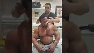 Amazing Big Man Bodybuilder!!! ASMR Neck Crack!!! #shorts