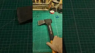 Ostrzenie Siekiery Fiskars X10 | Szlifierka Tormek T8 w Akcji #bushcraft #diy #fiskars #tormek