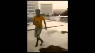 New dancehall summer dance moves 2013-Lando classic dancing to aidonia war song