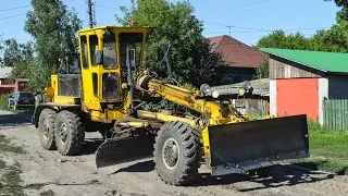 Грейдер ДЗ-180. Звук А-01. Планировка грунтовой улицы.