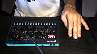 Roland S-1 Vs Korg Volca Sample2 / Think Amen, Funky Apache / Breakbeat