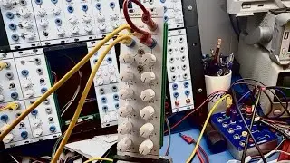 Resonant Filterbank V2 Quick Demo! - Low-gain Electronics | 4U Serge Modular