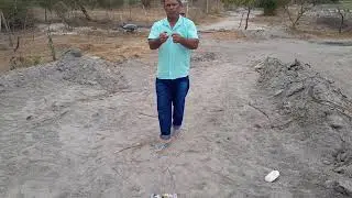 Mostrando a pedra branca 
