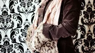 How to make a fleece scarf with pockets