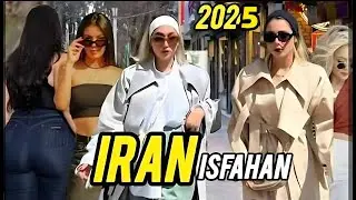 Living in the amazing country of Iran🇮🇷 (people live here) !!  Isfahan .... 1