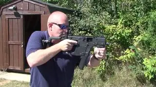 CWFirearms Demos a Kriss Vector to Law enforcement officers at a range