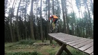 VTT DH SingleTracks Bike Park (Chainsaw - Chat Chouffy)