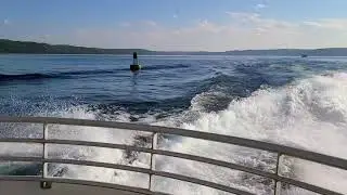 Wake in lake superior 