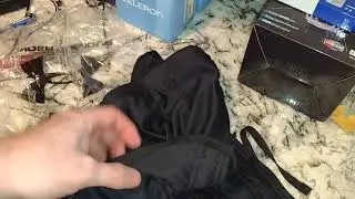 Unboxing Under Armour Men's Tech Graphic Shorts, best deal on Amazon for their shorts