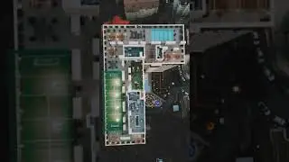 The whole house territory is on the roof, it's cool! Вся придомовая территория на крыше, это круто!