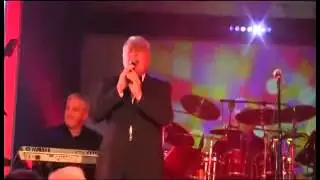 Ronan Collins sings tribute to Glen Curtin