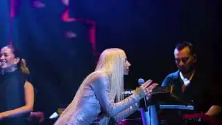 G&uuml;lşen Live Concert After Movie