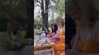 Hens Party Idea: Outdoor Flower Crown Making Picnic 💐 #hensparty #flowers #picnic #partyidea