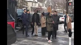 RAW: Protesters scream at Minneapolis mayor after woman killed by ICE