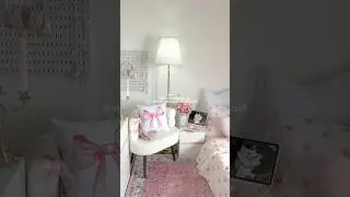 pinky💗💗 #roomdecor #pink #aesthetic #coquette #shorts #bedroom #cozy #room #shortvideo