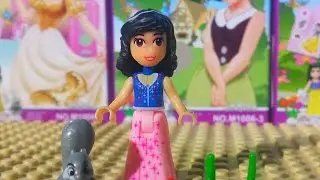 Snow White MINI-DOLLS Collection Toy