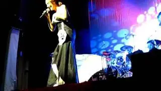 Sandra Cabrera - Habla Con Los Ojos - Madrid Teatro La Latina (3-11-11)