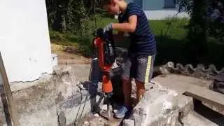 elvis beim stemmen und john