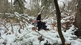 A yogi cradled in nature&rsquo;s healing winter embrace