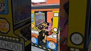 Super school bus, to learn the traffic knowledge while playing the game #videogame #arcade